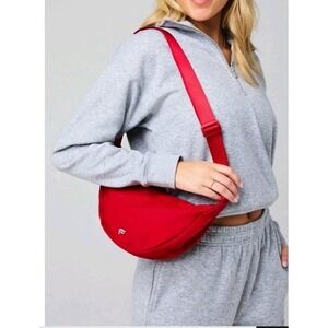 Fabletics The Sling Crossbody Zip Bag Nylon Adjustable Strap Eco Minimalist